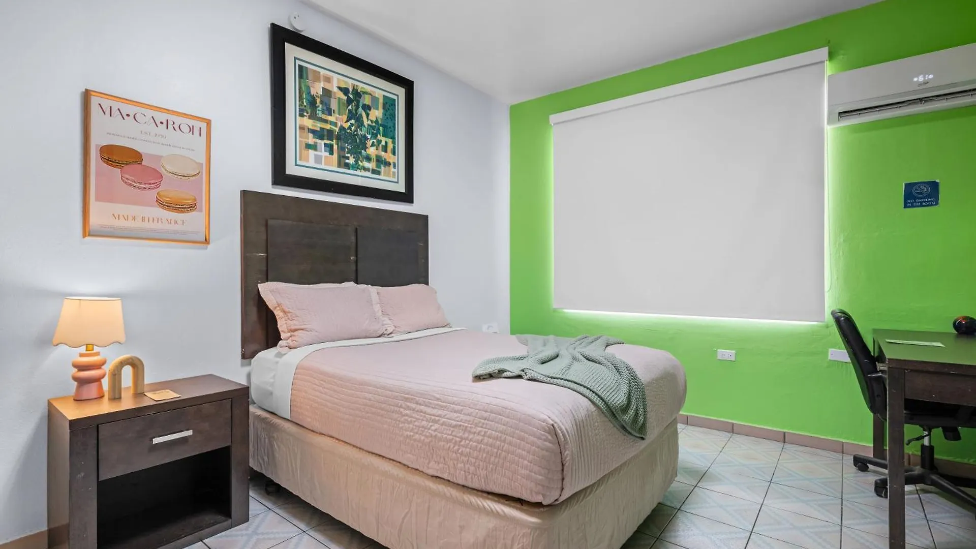 **  Borinquen Beach Inn San Juan Puerto Rico