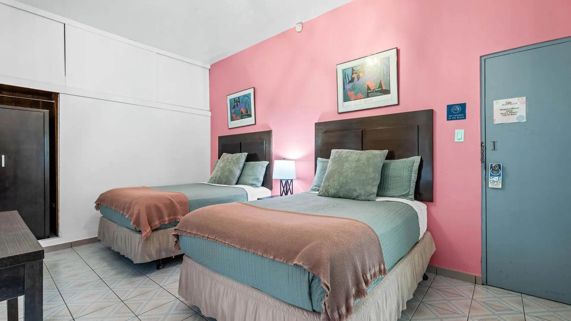 Borinquen Beach Inn San Juan 2*,  Puerto Rico